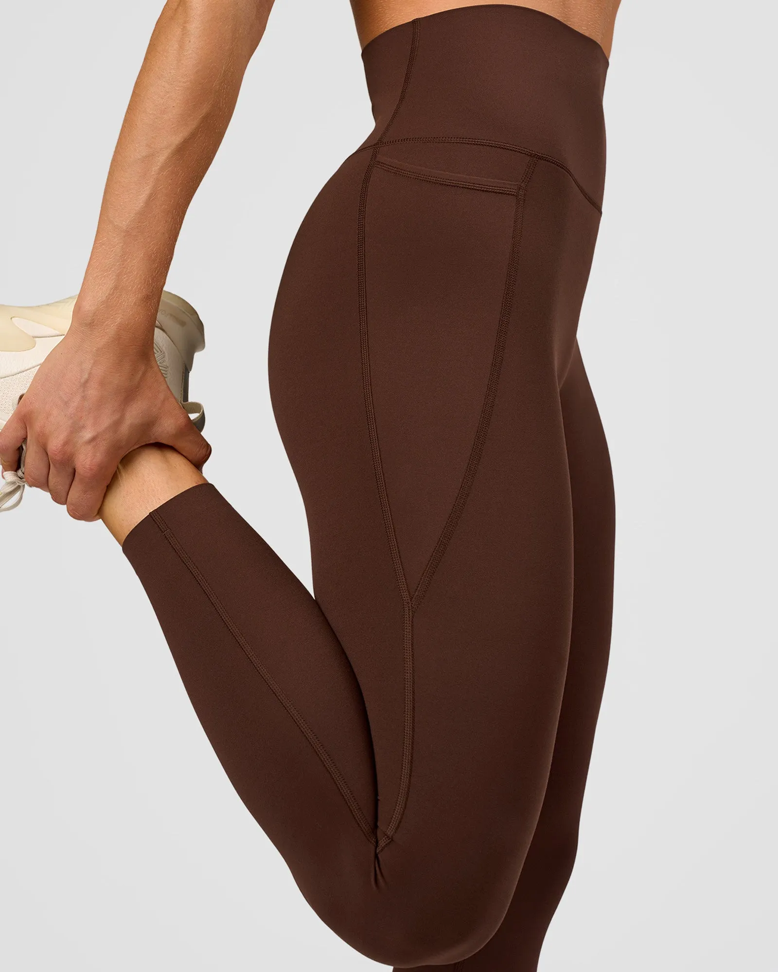 Elixir Ultra High-Rise 7/8 Legging Pockets - Hot Chocolate sold by LSKD product image thumbnail 2