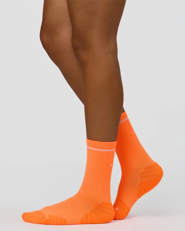 Fast Performance Crew Socks 2.0 - Neon Orange-White made by LSKD