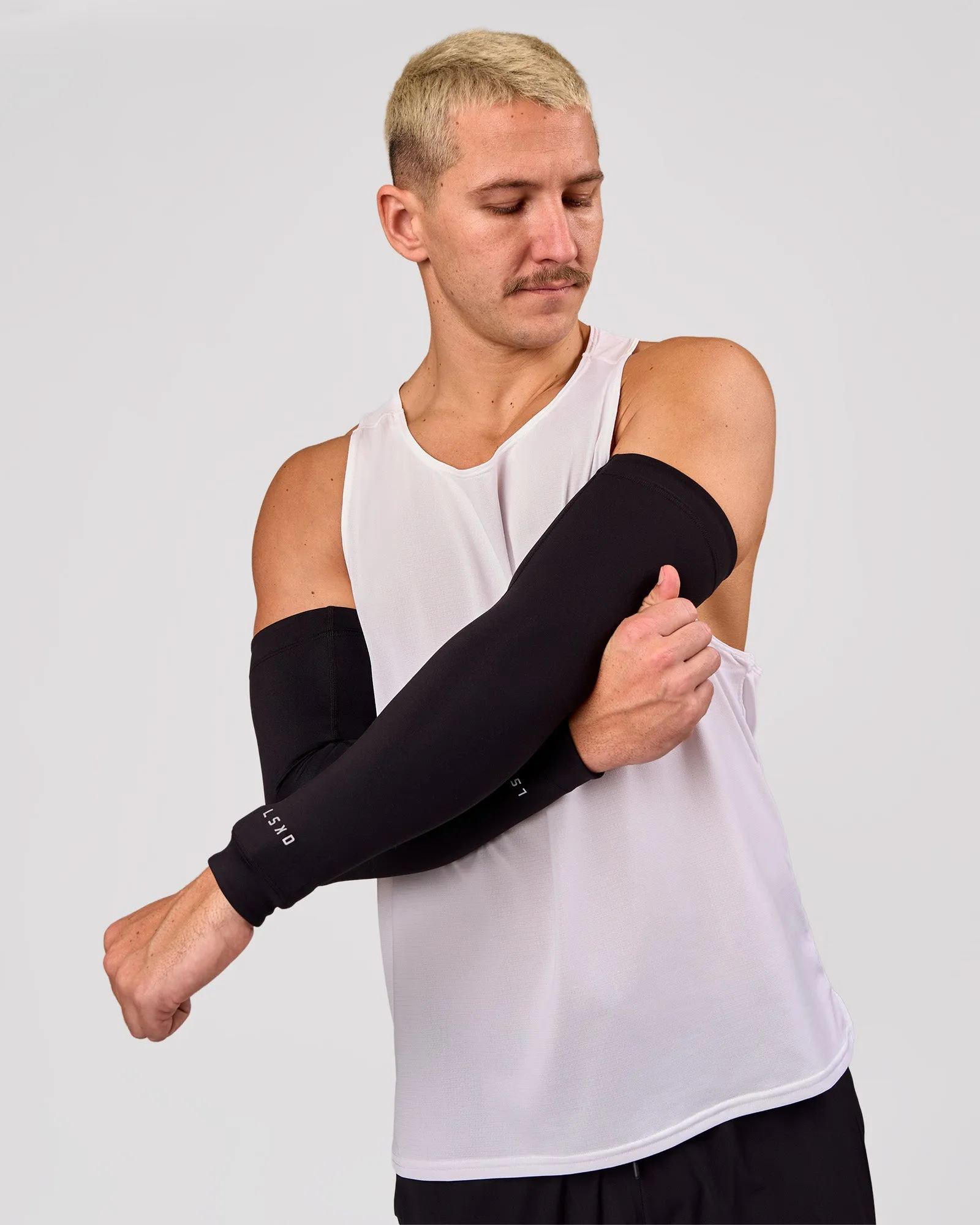 Pace Run Sleeves - Black sold by LSKD product image thumbnail 5