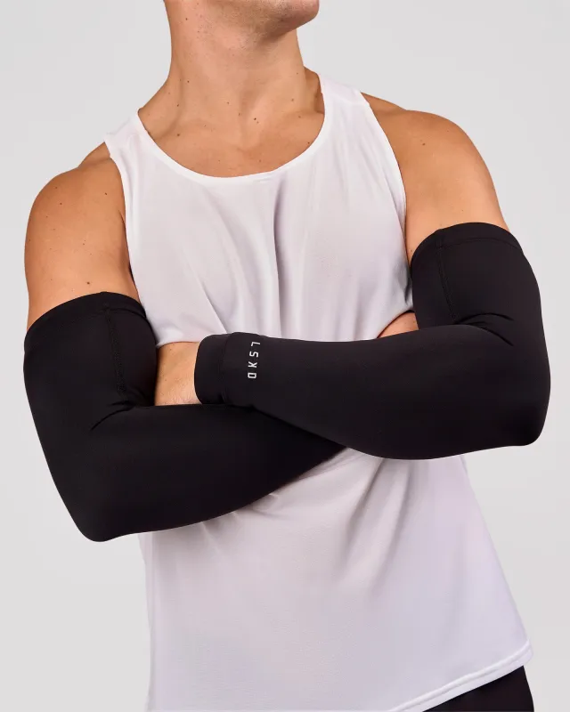 Pace Run Sleeves - Black made by LSKD