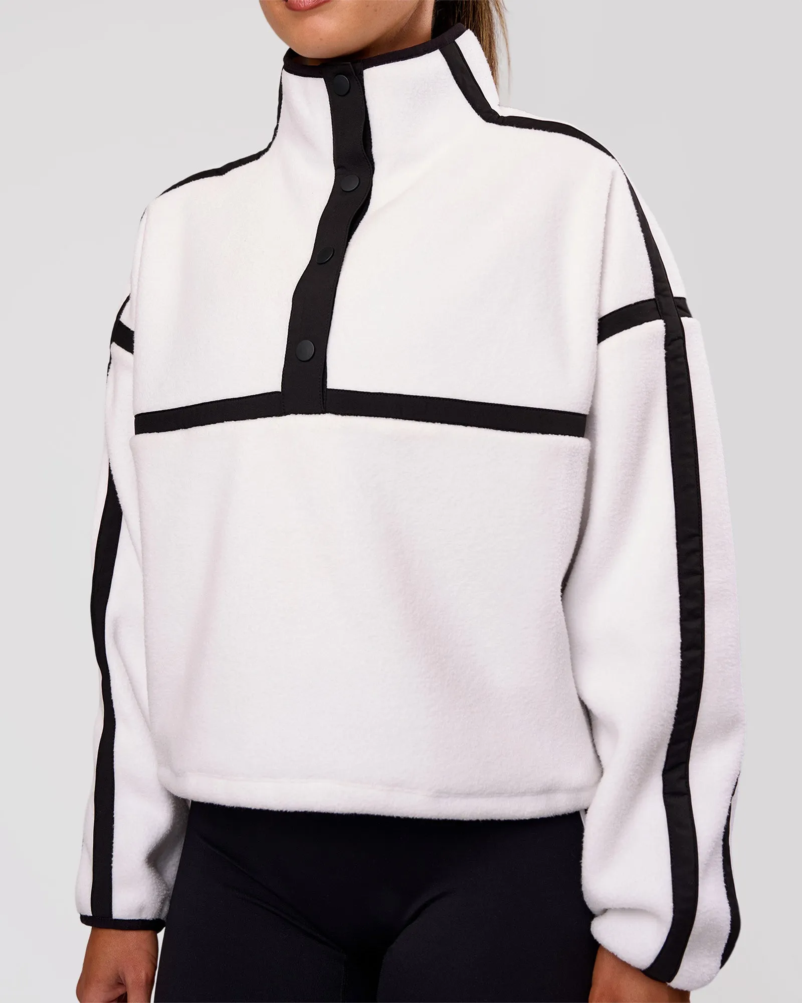 Expedition Pop Over - White-Black sold by LSKD product image thumbnail 3