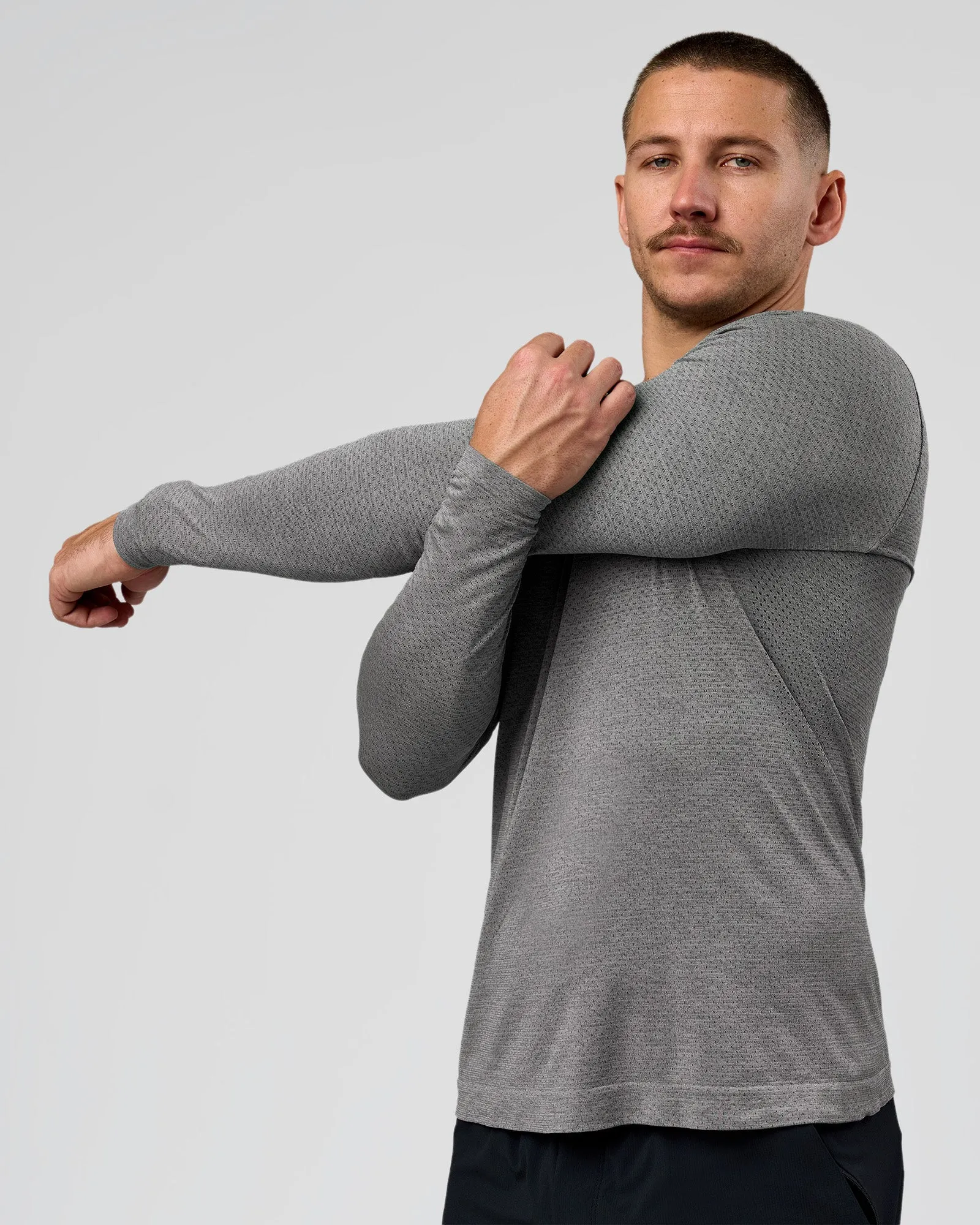 AeroFLX+ Seamless Long Sleeve Tee (Set in Sleeve) - Dark Storm/Alloy sold by LSKD