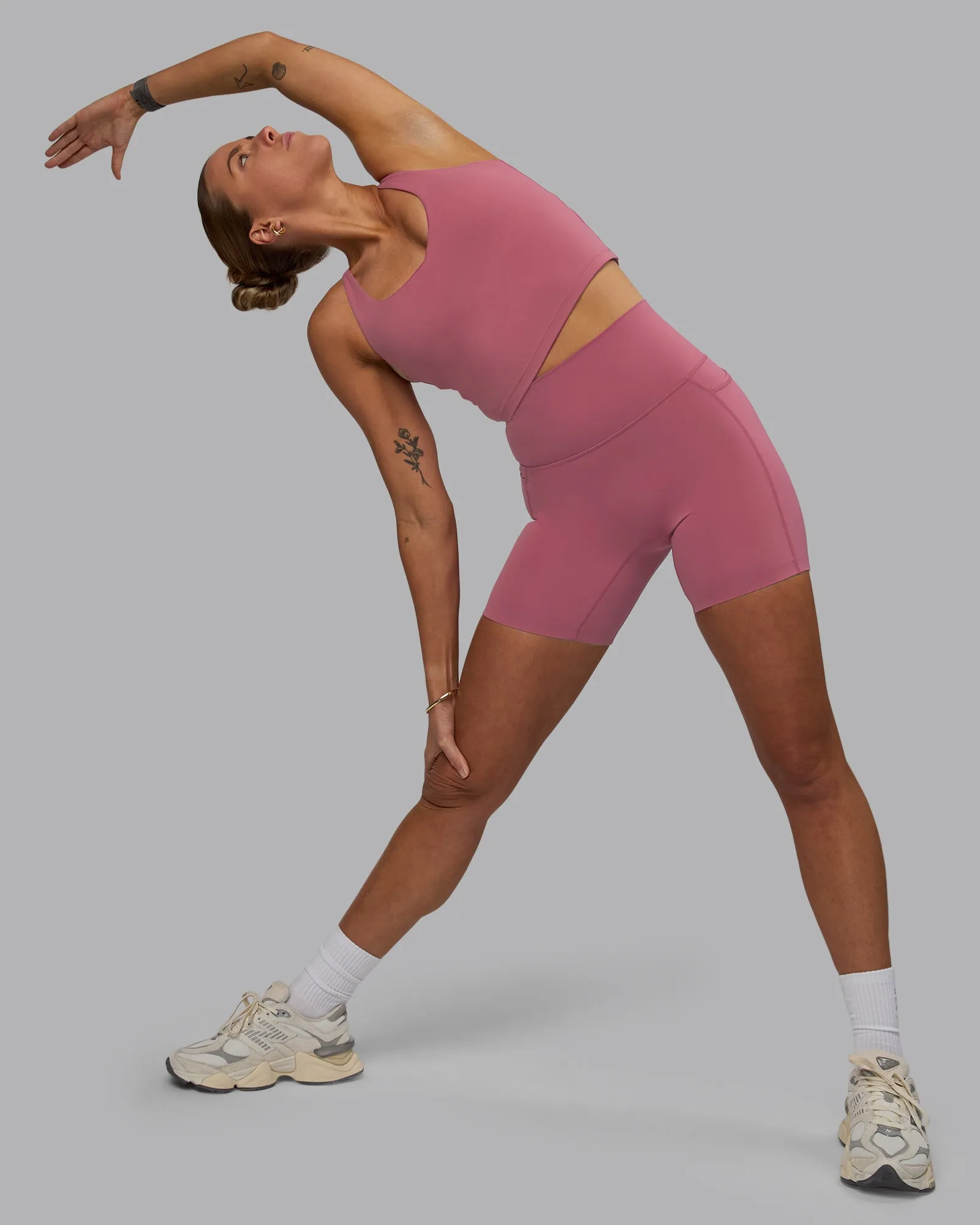 Elixir Mid Short Tight With Pockets - Mauve Haze sold by LSKD product image thumbnail 2