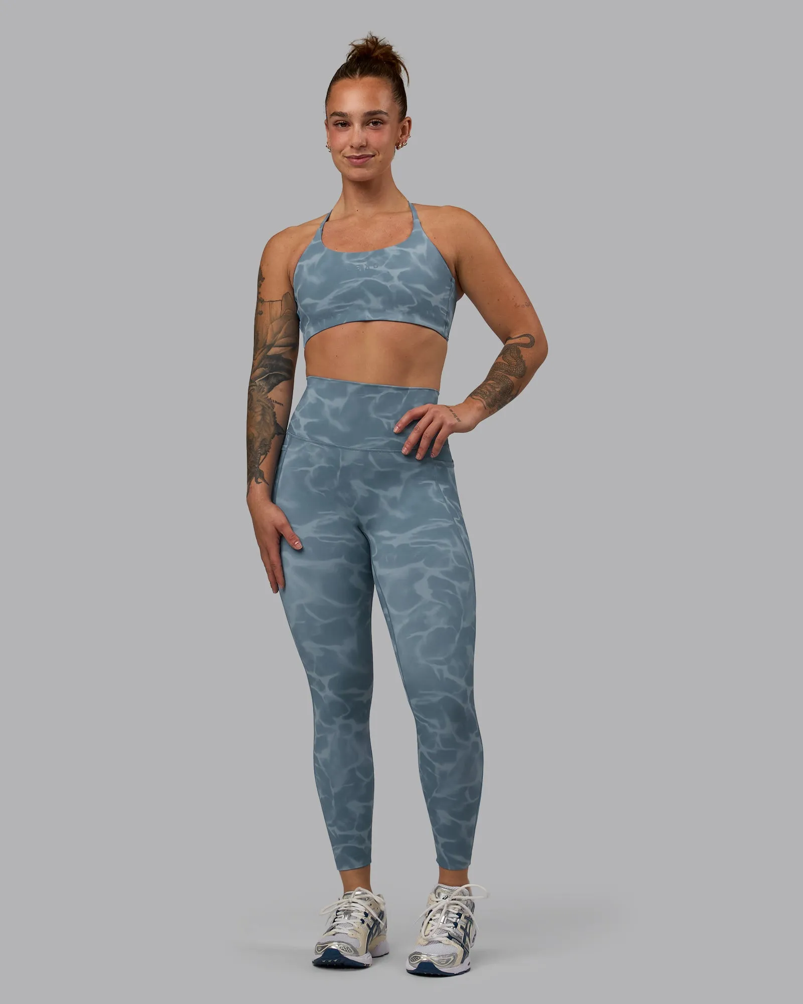 Elixir 7/8 Length Tight With Pockets - Tranquil-Elemental Blue sold by LSKD