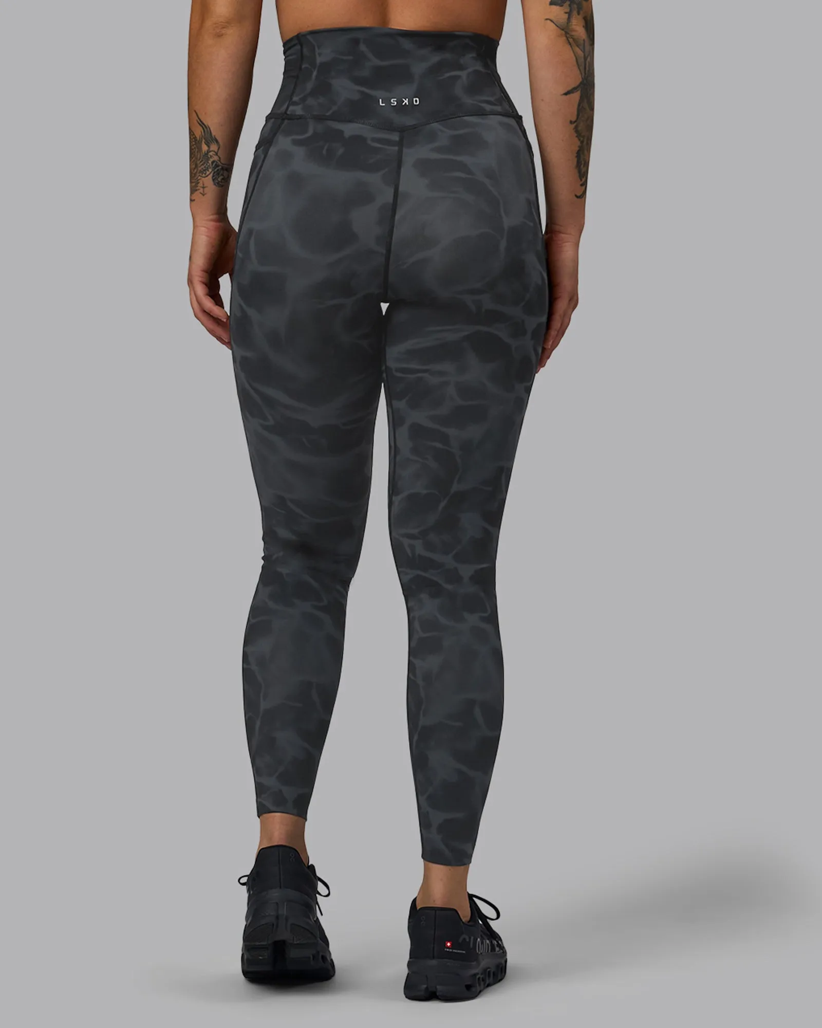 Elixir Full Length Tight With Pockets - Tranquil-Black sold by LSKD product image thumbnail 3