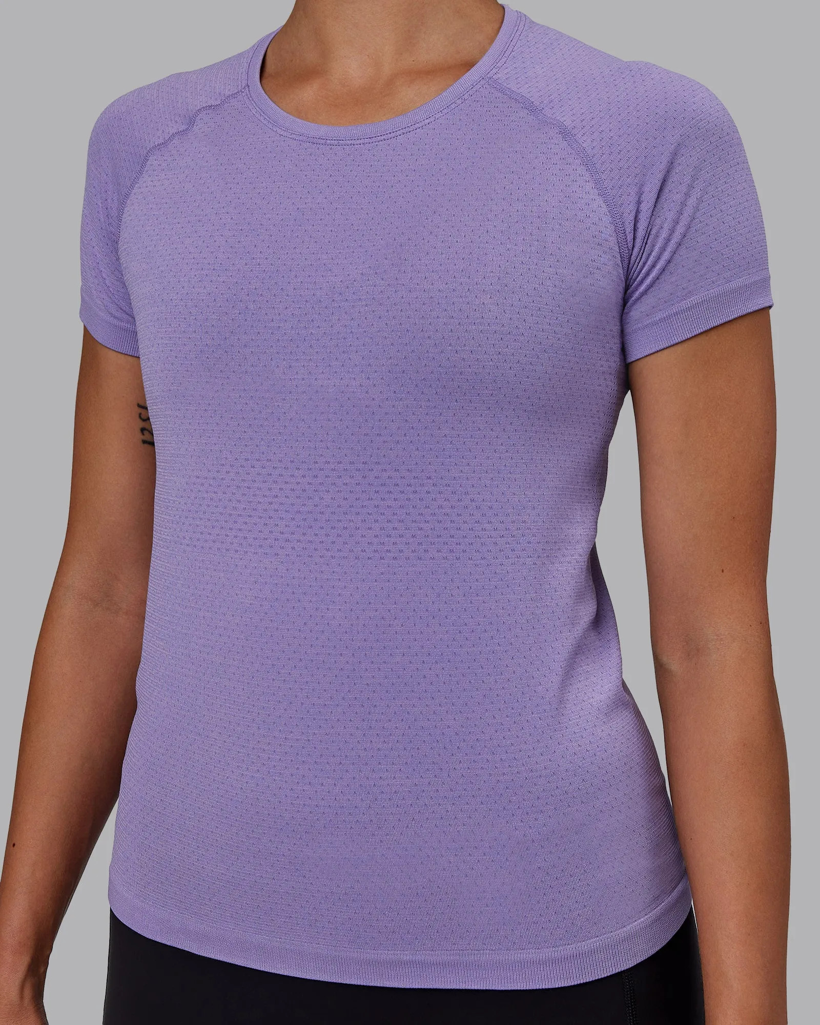 AeroFLX+ Seamless Tee - Dahlia Purple/Dahlia Purple sold by LSKD product image thumbnail 5