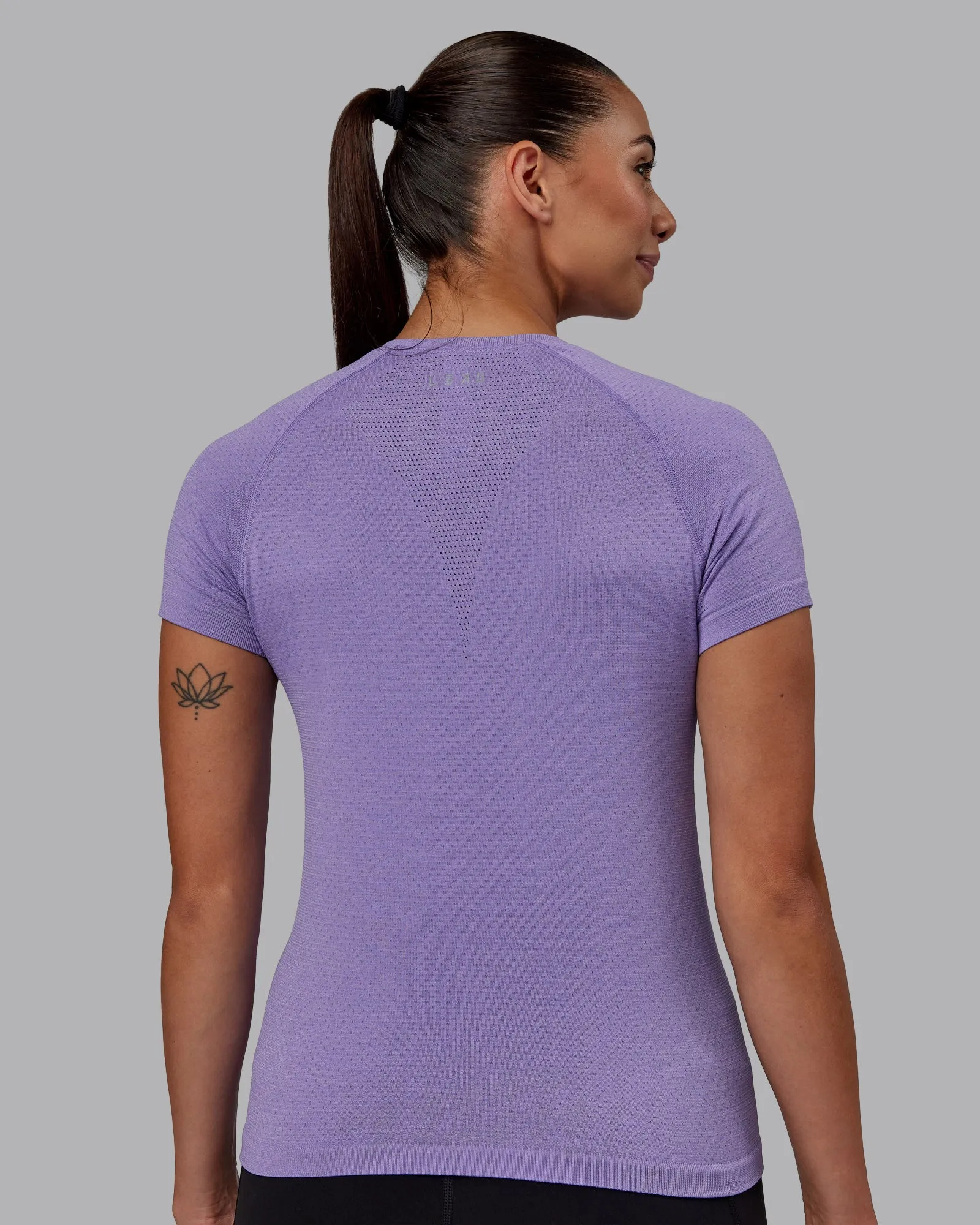 AeroFLX+ Seamless Tee - Dahlia Purple/Dahlia Purple sold by LSKD product image thumbnail 3