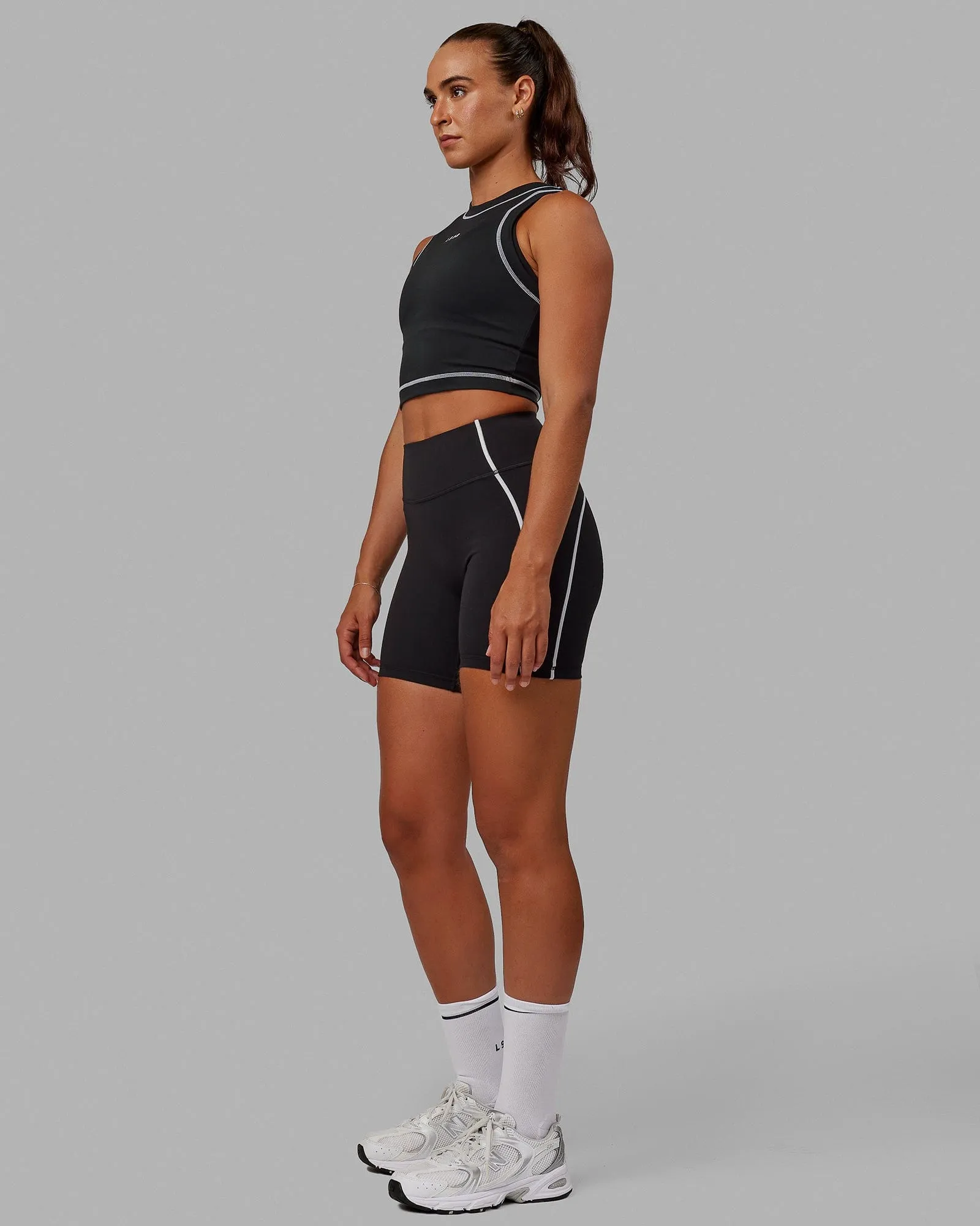 Imprint Tank - Black-White sold by LSKD product image thumbnail 4