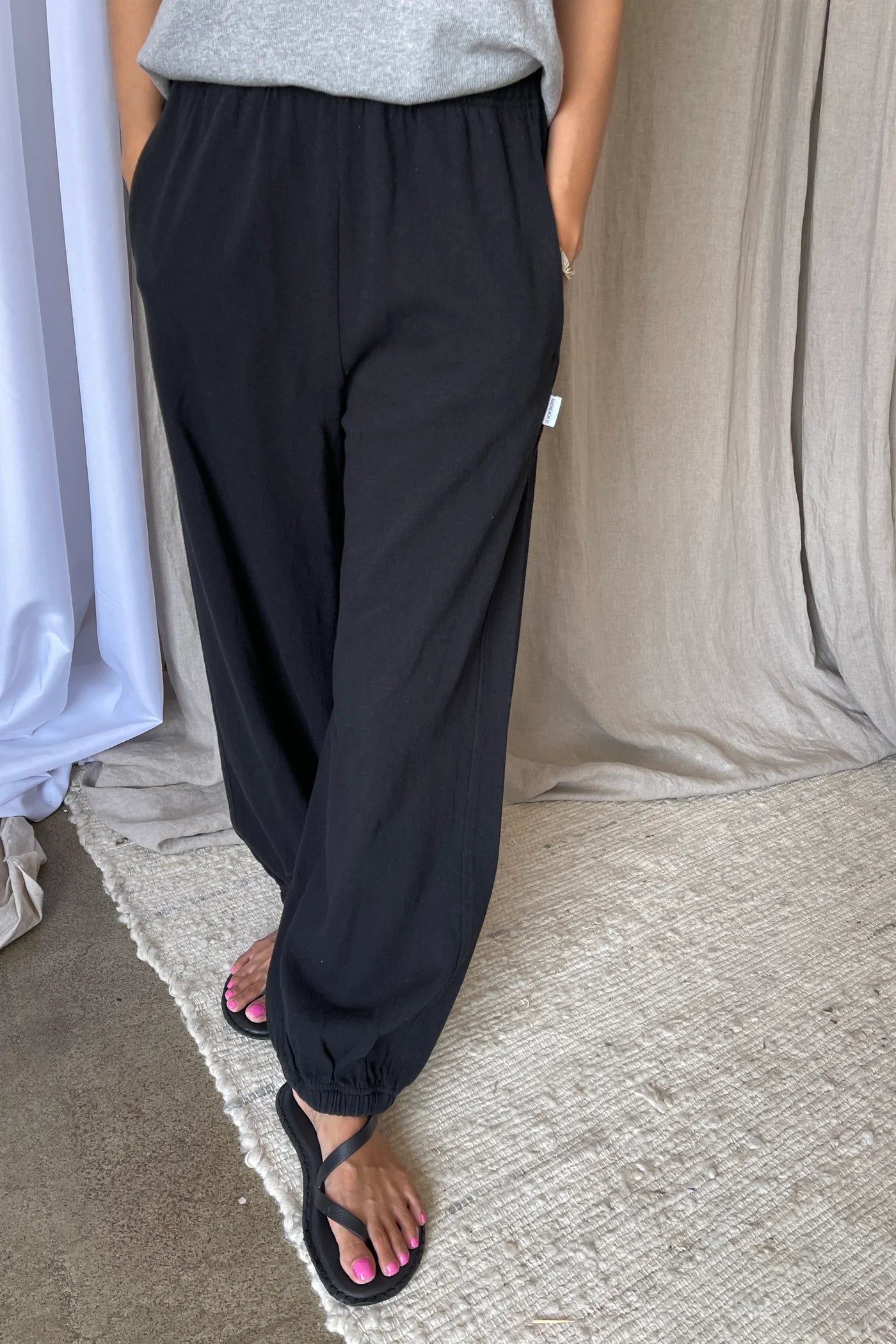 Le Bon Shoppe | Balloon Pant - Black sold by Fort product image thumbnail 4