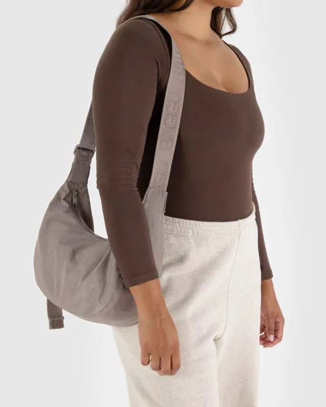Baggu | Medium Nylon Crescent Bag - Dove sold by Fort
