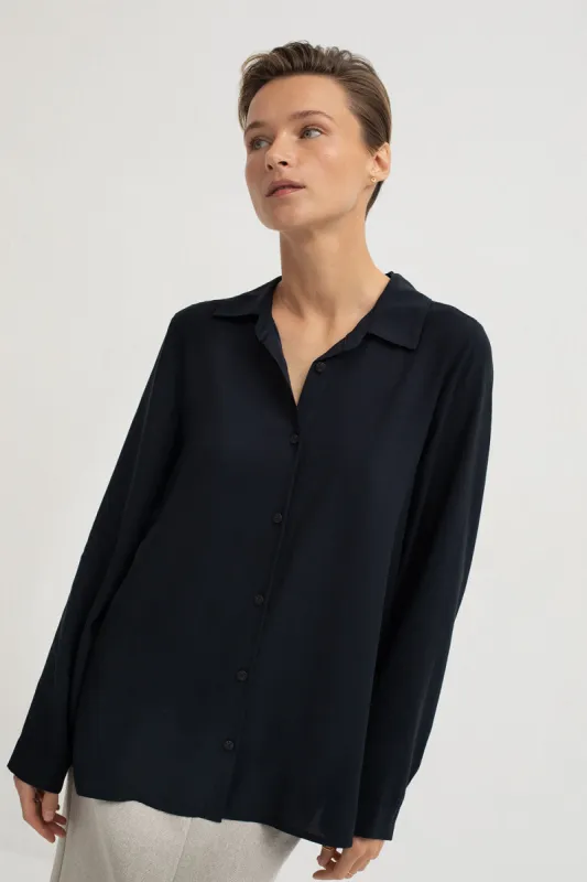 Mus & Bombon | Dao Shirt - Navy sold by Fort