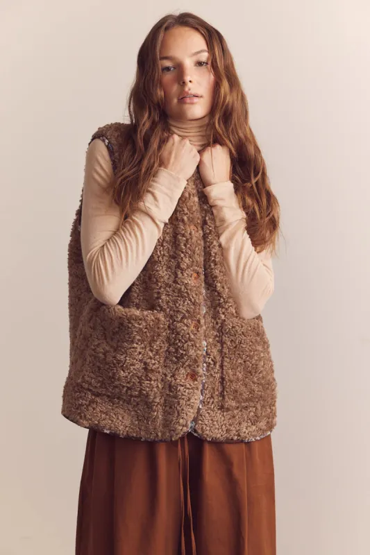Amente | Wool Blend Shepherd Reversible Vest - Coco sold by Fort