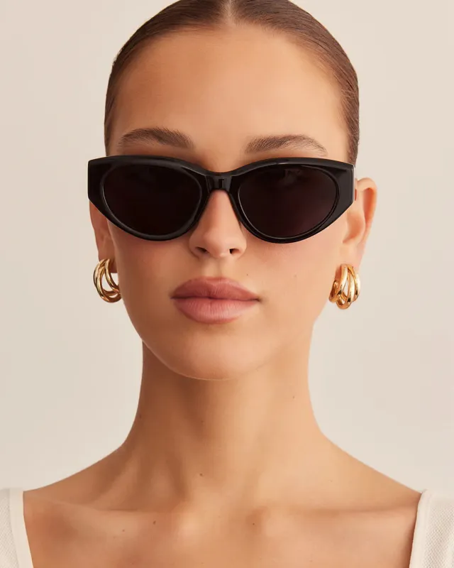 Banbé | Alba Sunglasses - Black sold by Fort