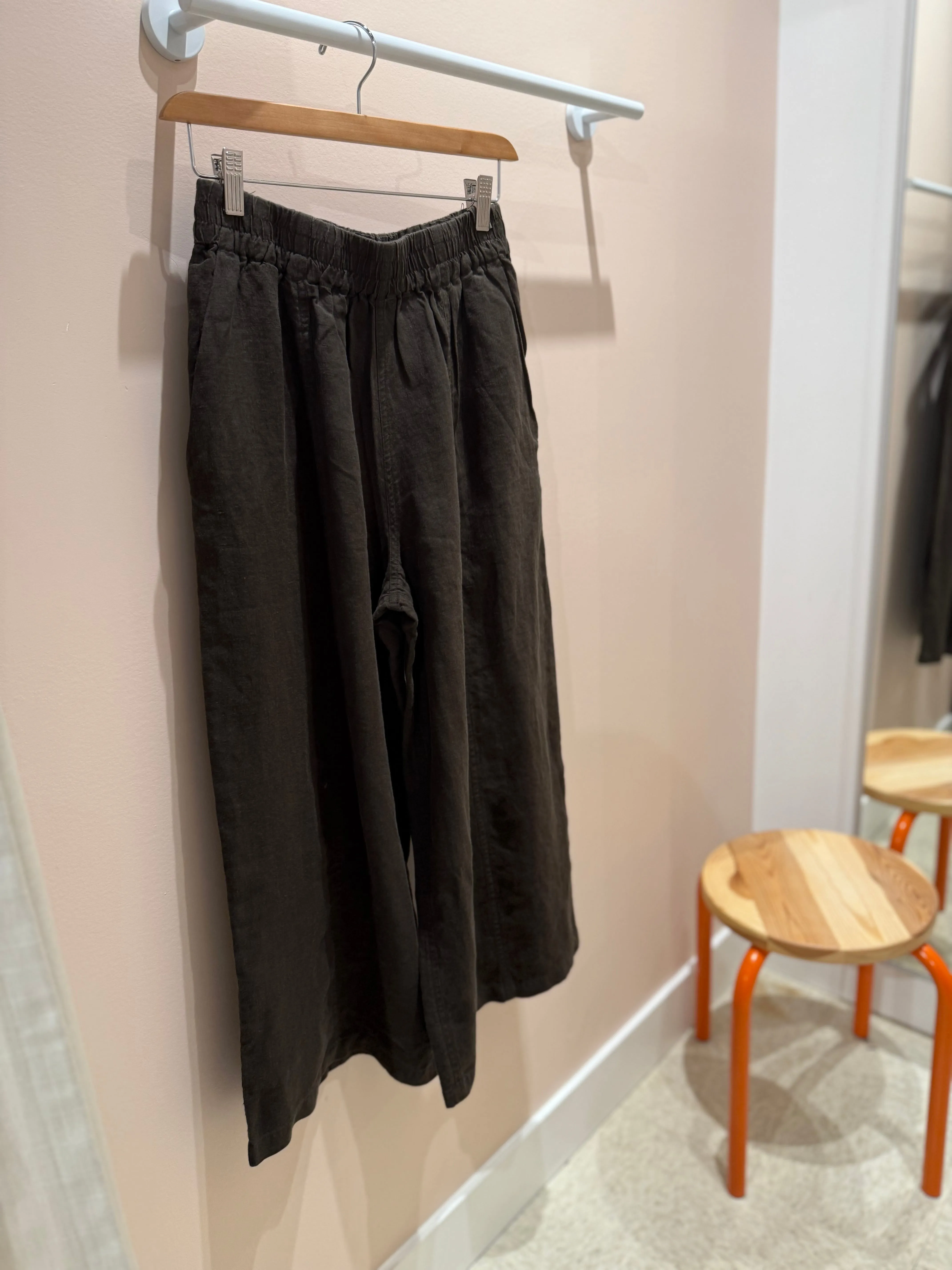 Naïf | Domi Pant - Heavyweight Washed Linen - Black Tea sold by Fort