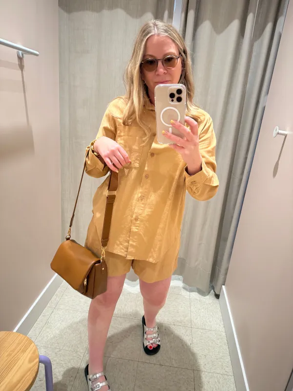 Astrid | Woven Shorts, Linen - Caramel sold by Fort