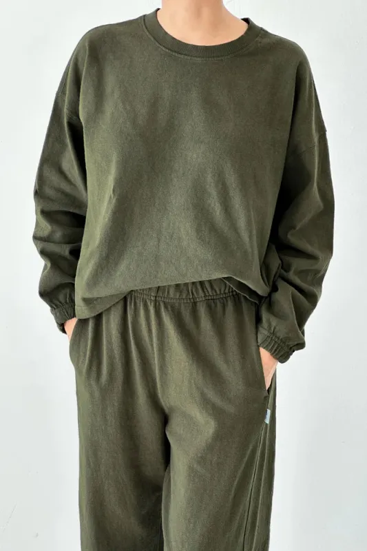 PRE-ORDER Le Bon Shoppe | Naturelle Tee - Olive sold by Fort
