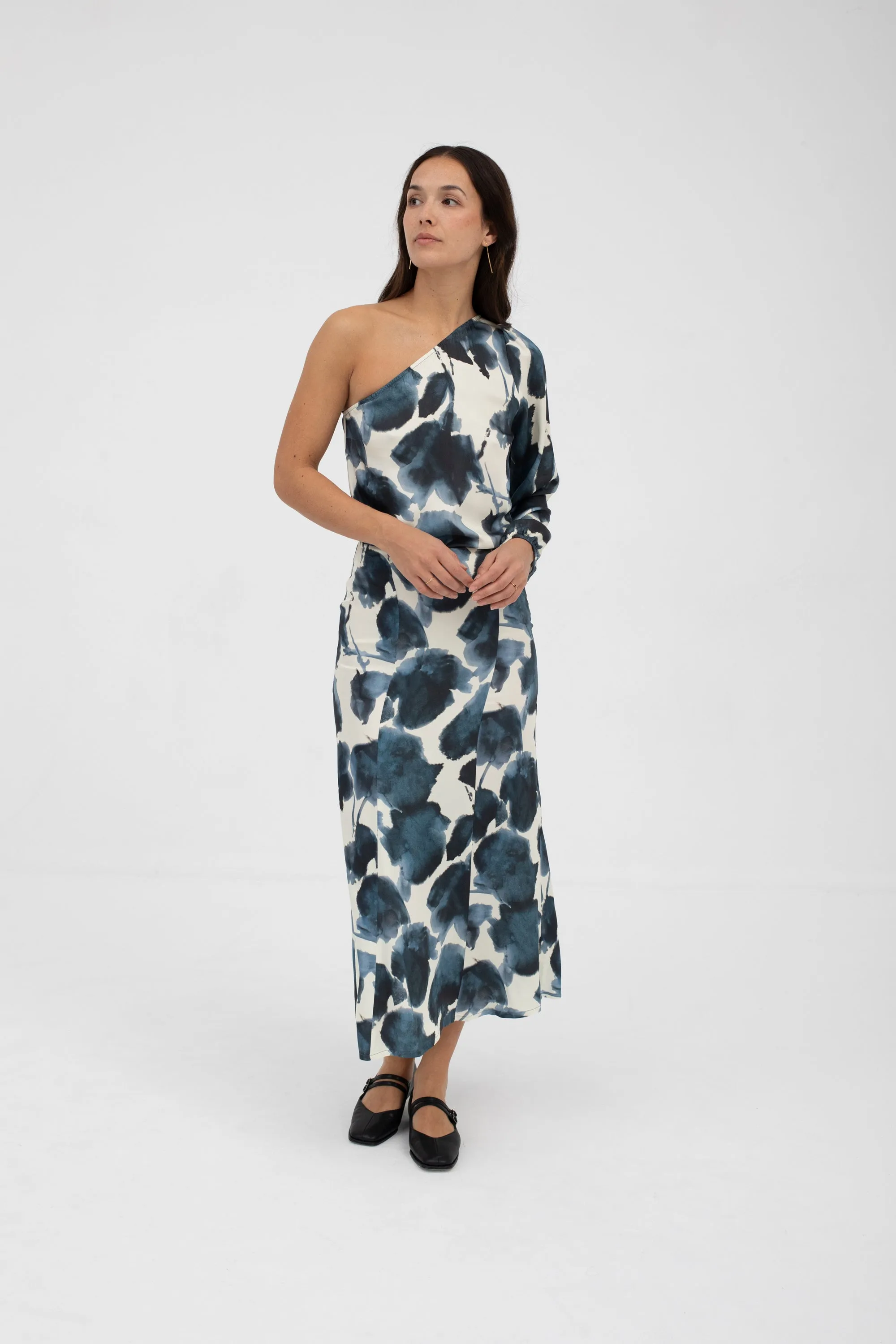 Mus & Bombon | Perier Skirt - Navy sold by Fort product image thumbnail 2