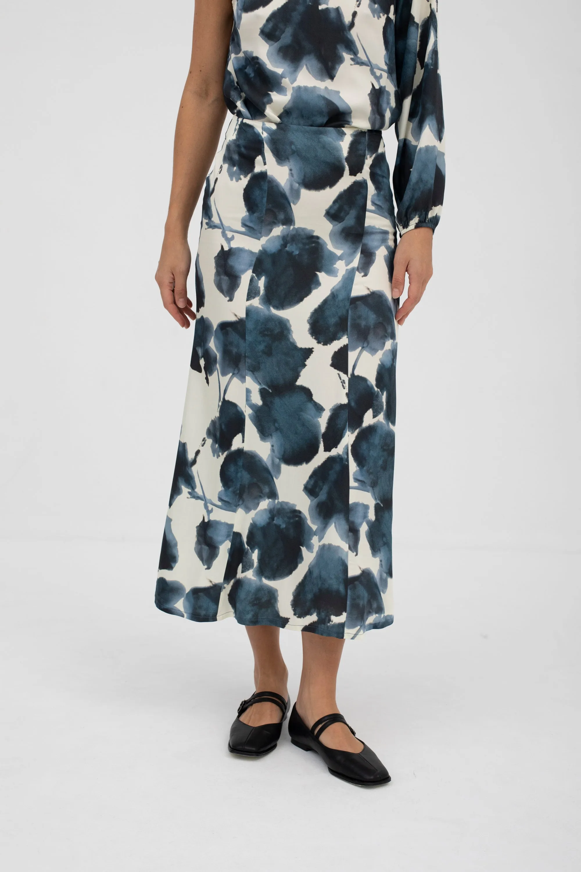 Mus & Bombon | Perier Skirt - Navy sold by Fort