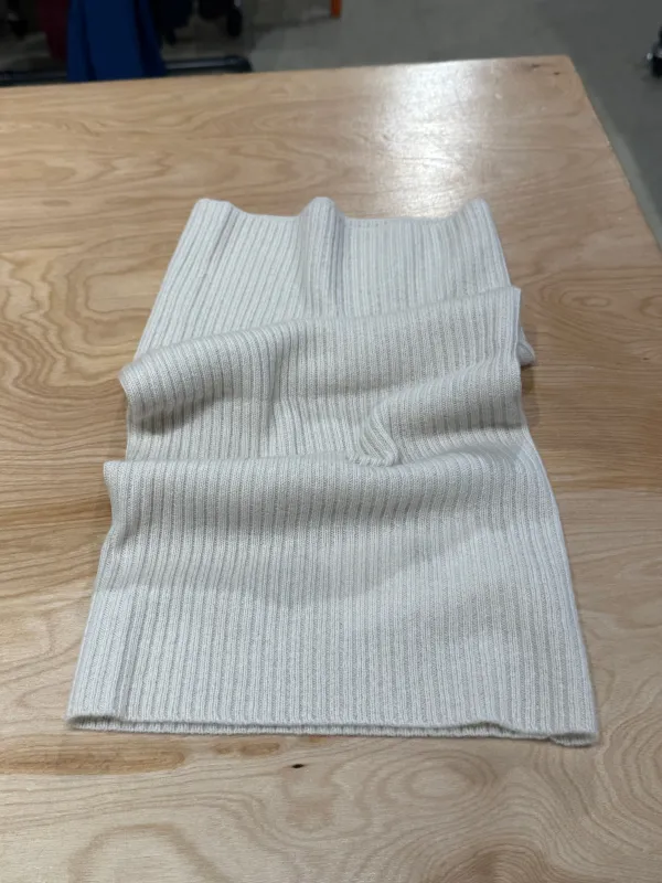 Naif | Neck Warmer - Chalk made by NAIF