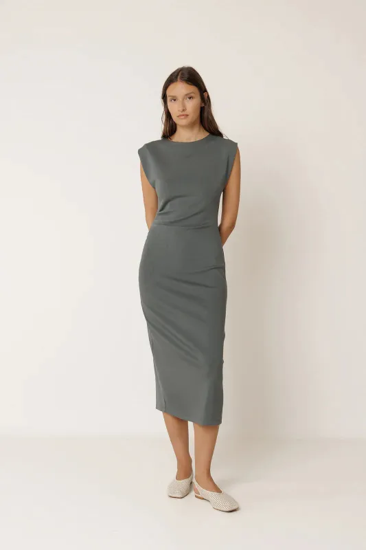 Indi + Cold | Fitted Pleated Dress -Anthracite made by Indi & Cold