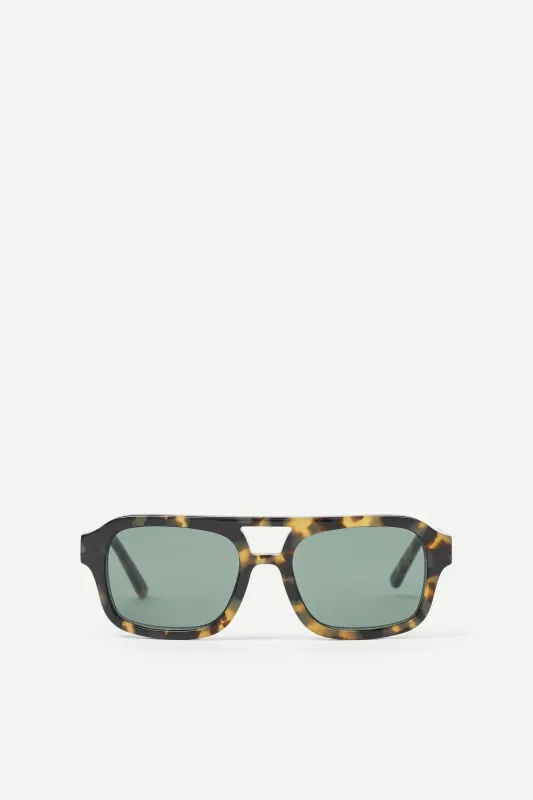 Samsøe Samsøe | Saloyd Sunglasses - Yellow Tortoise - Unisex sold by Fort