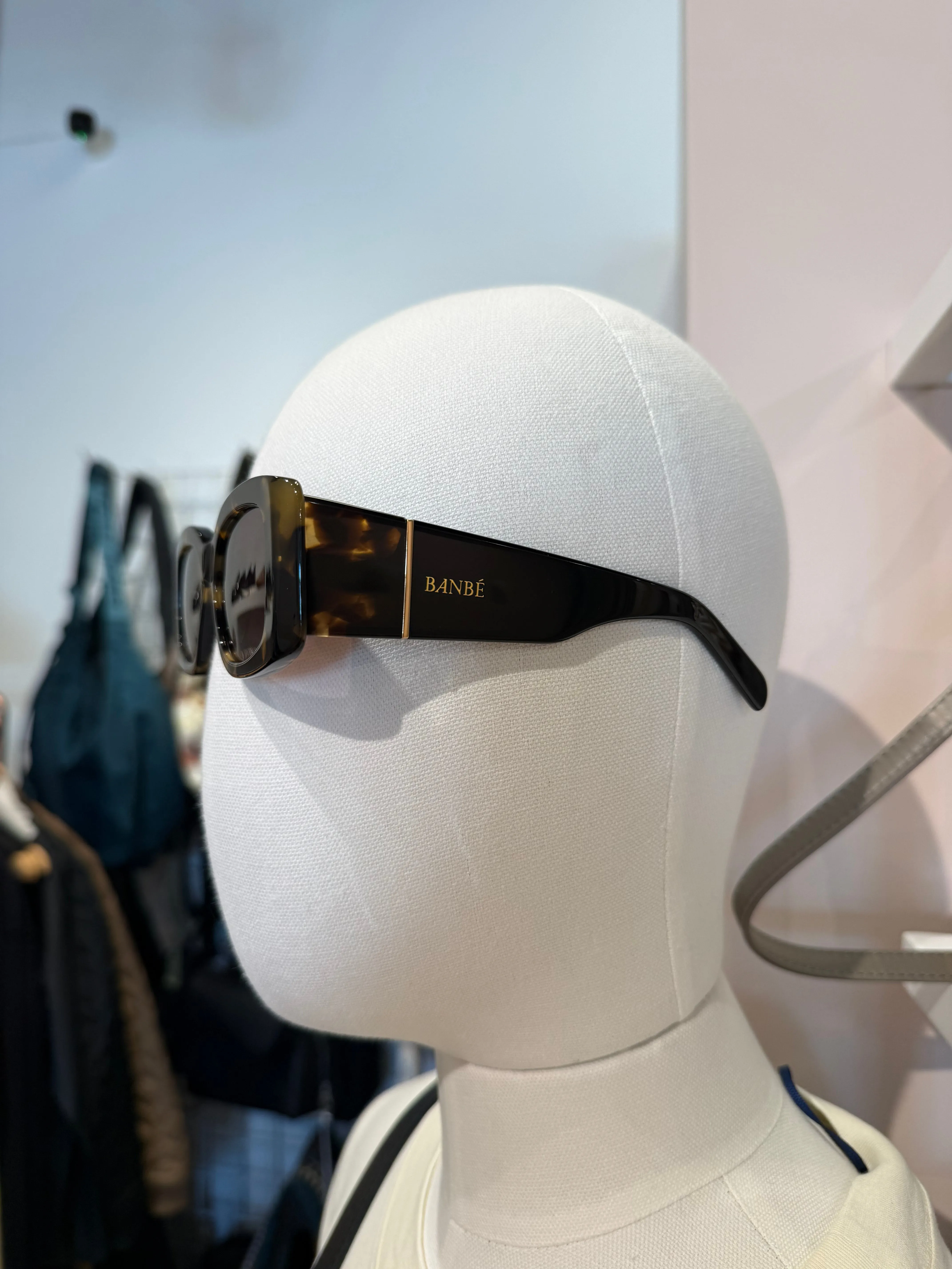 Banbé | The Margot Sunglasses - Toffee Tort/Black/Pecan sold by Fort product image thumbnail 4