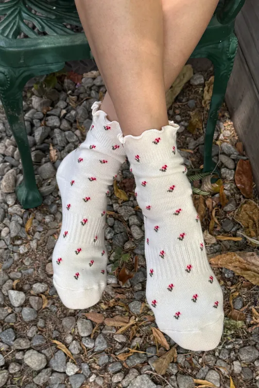 Le Bon Shoppe | Petal Ruffled Hugger Crew Socks - Cream made by Fort