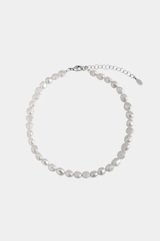 Kara Yoo | Rice Pearl Necklace made by Kara Yoo