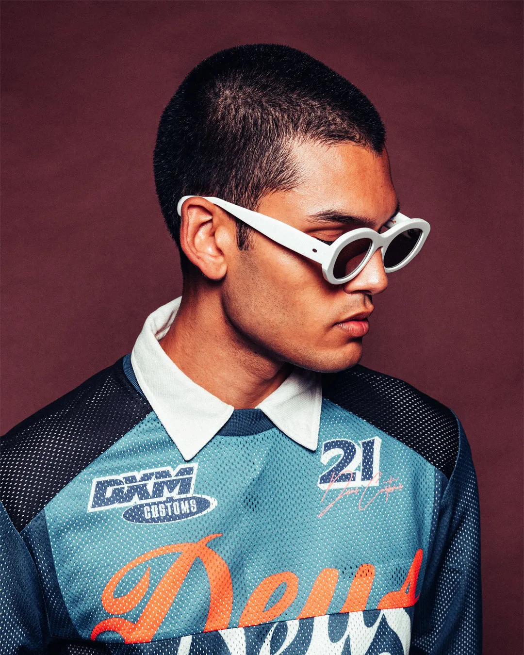 Friday - White sold by Deus Ex Machina product image thumbnail 5