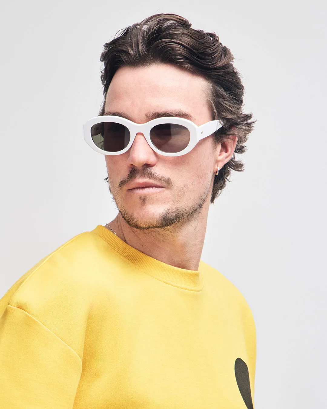 Friday - White sold by Deus Ex Machina product image thumbnail 2