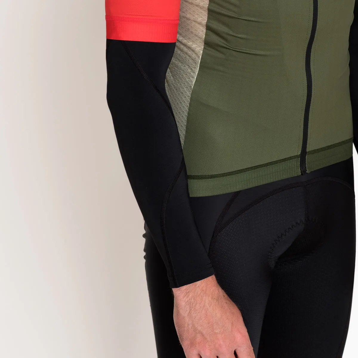 Arm Warmers - Black sold by Deus Ex Machina product image thumbnail 5