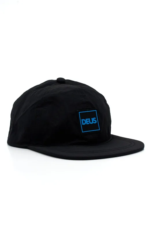 Elliot Cap - Black sold by Deus Ex Machina