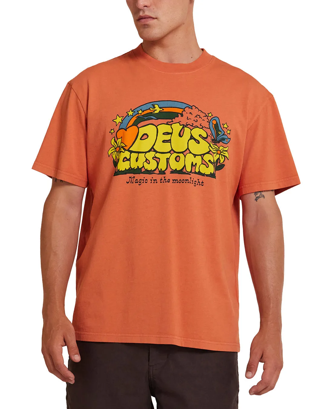 Connection Tee - Clay sold by Deus Ex Machina