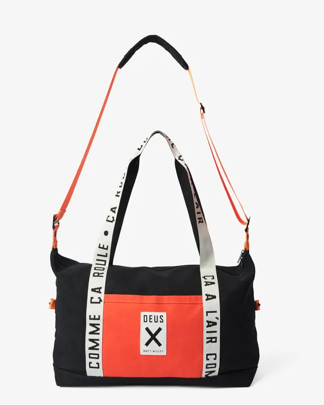 Canvas Duffle Bag - Anthracite made by Deus Ex Machina