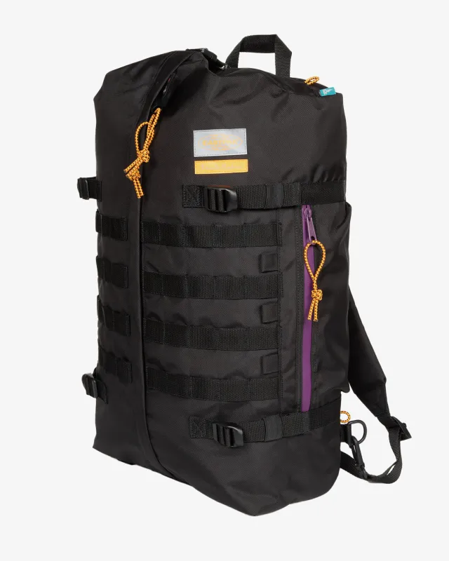 Duffpack - Black sold by Deus Ex Machina