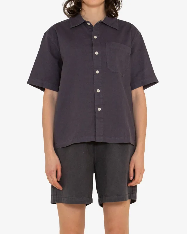 Onnie Short Sleeve Shirt - Shadow Grey made by Deus Ex Machina