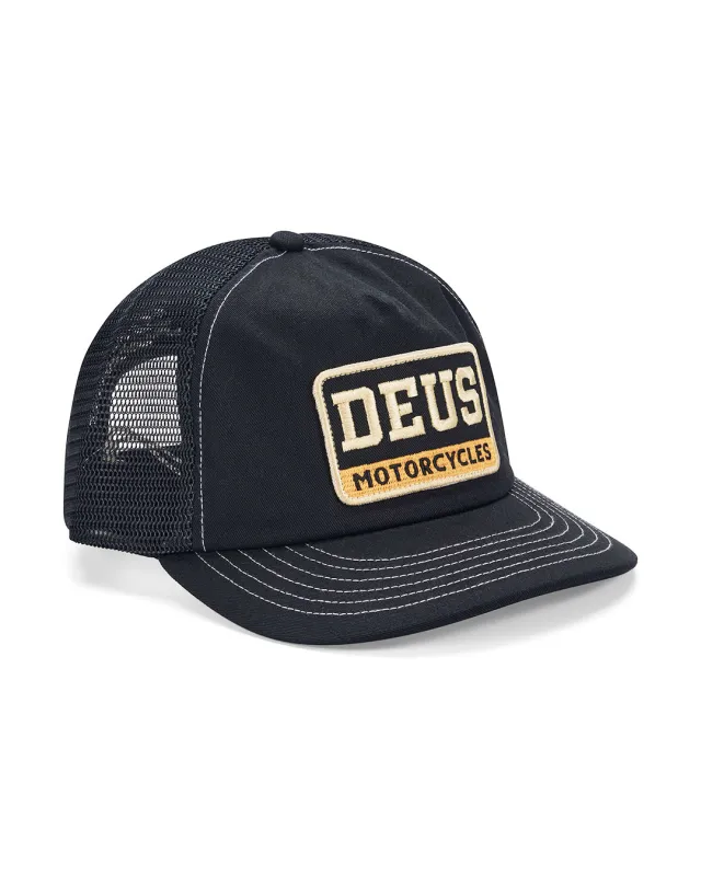 Malden Trucker - Black made by Deus Ex Machina