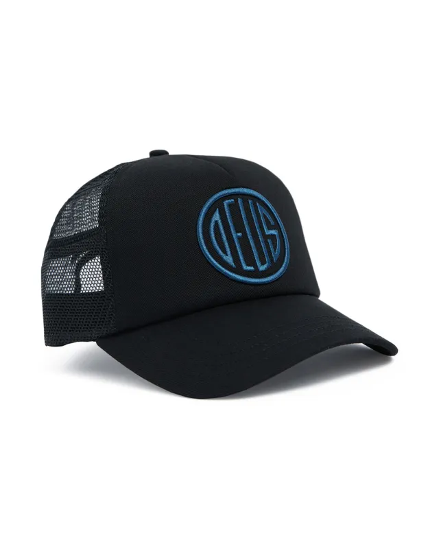 Pill Logo Trucker - Black made by Deus Ex Machina