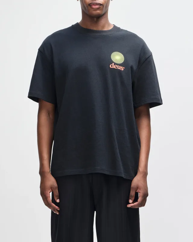 Strata Tee - Black made by Deus Ex Machina