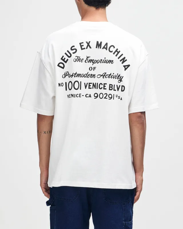 Venice Sign Tee - White made by Deus Ex Machina