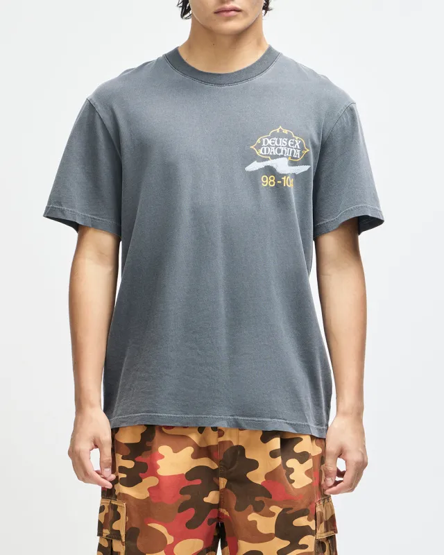 Easy Peacey Tee - Anthracite Grey made by Deus Ex Machina