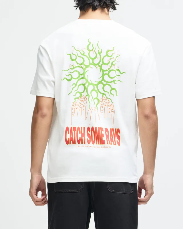 Catchin Rays Tee - Vintage White made by Deus Ex Machina