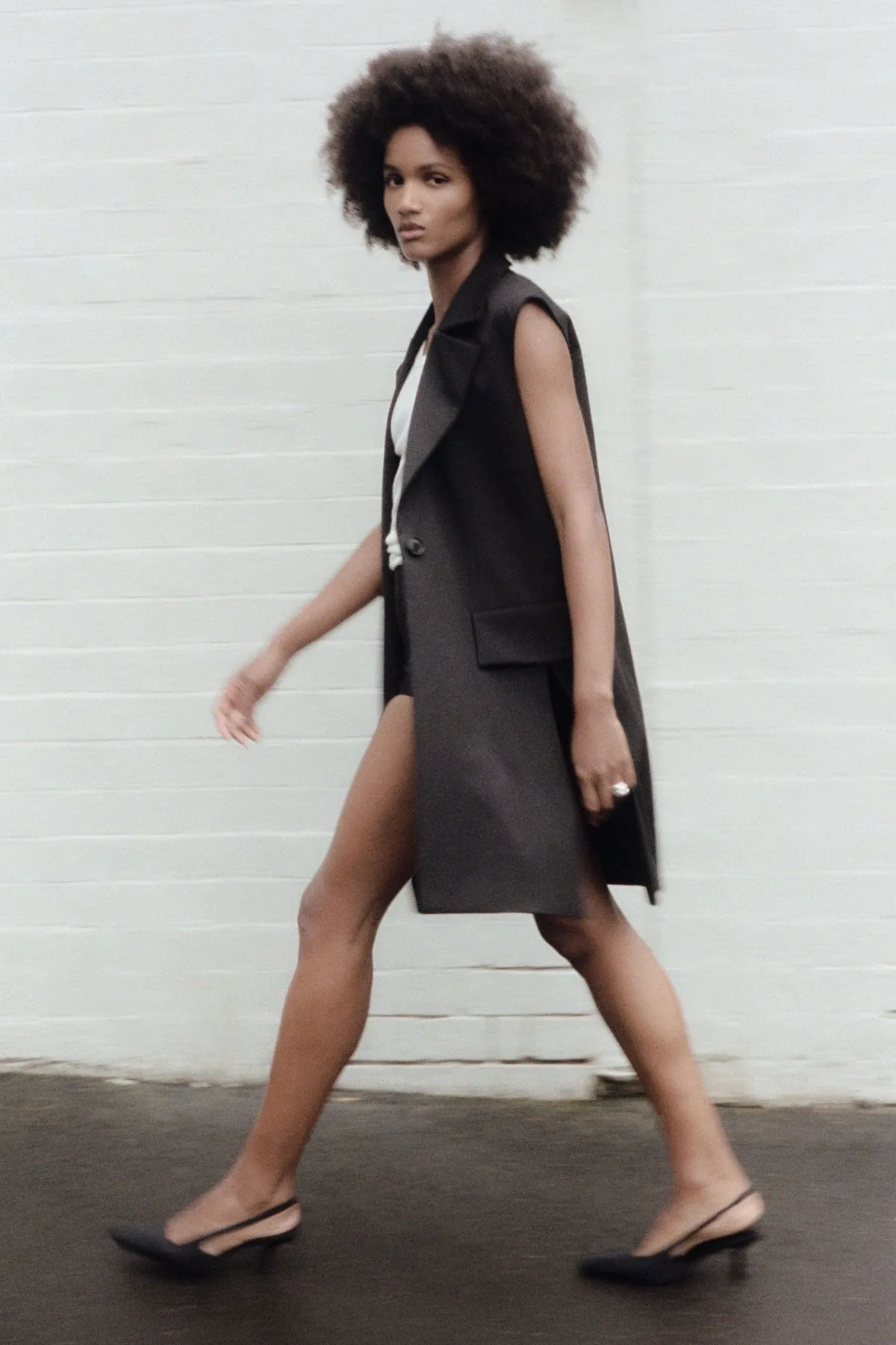 Sleeveless Tailored Blazer - Black sold by St. Agni product image thumbnail 5