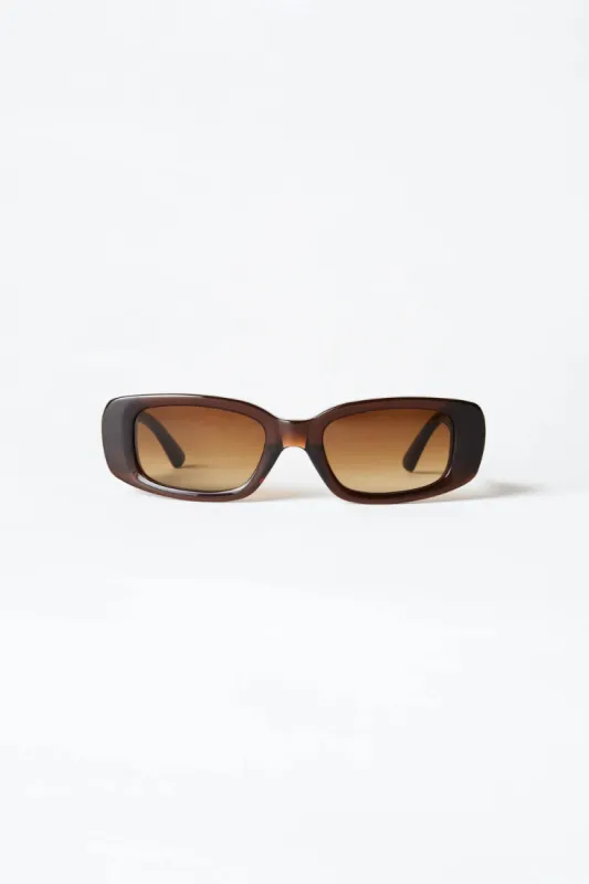 10.2 Brown - By CHIMI sold by St. Agni