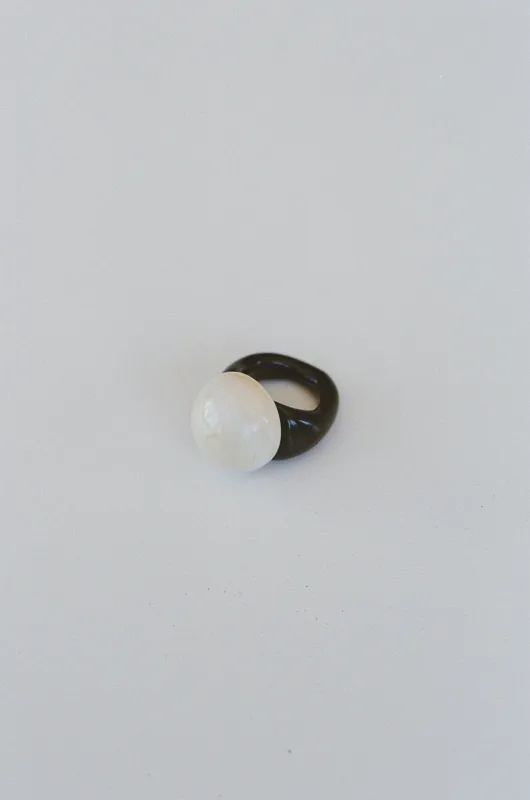 Siglo Ring - Ivory Black - By Ayllón sold by St. Agni