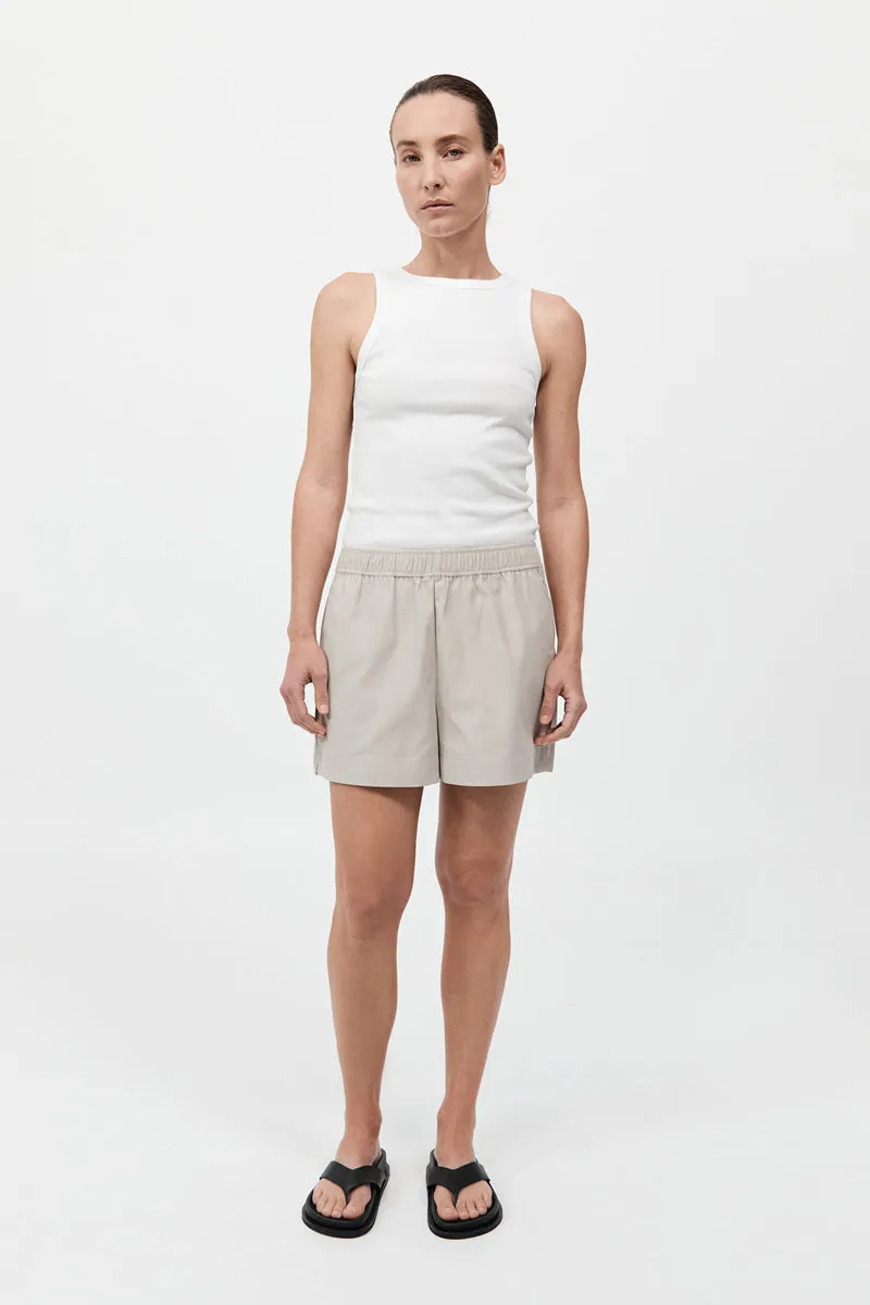 Relaxed Short - Creme sold by St. Agni