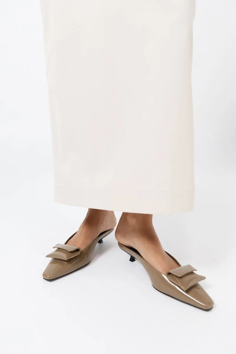 Petit Pouch Heel - Oak sold by St. Agni product image thumbnail 2