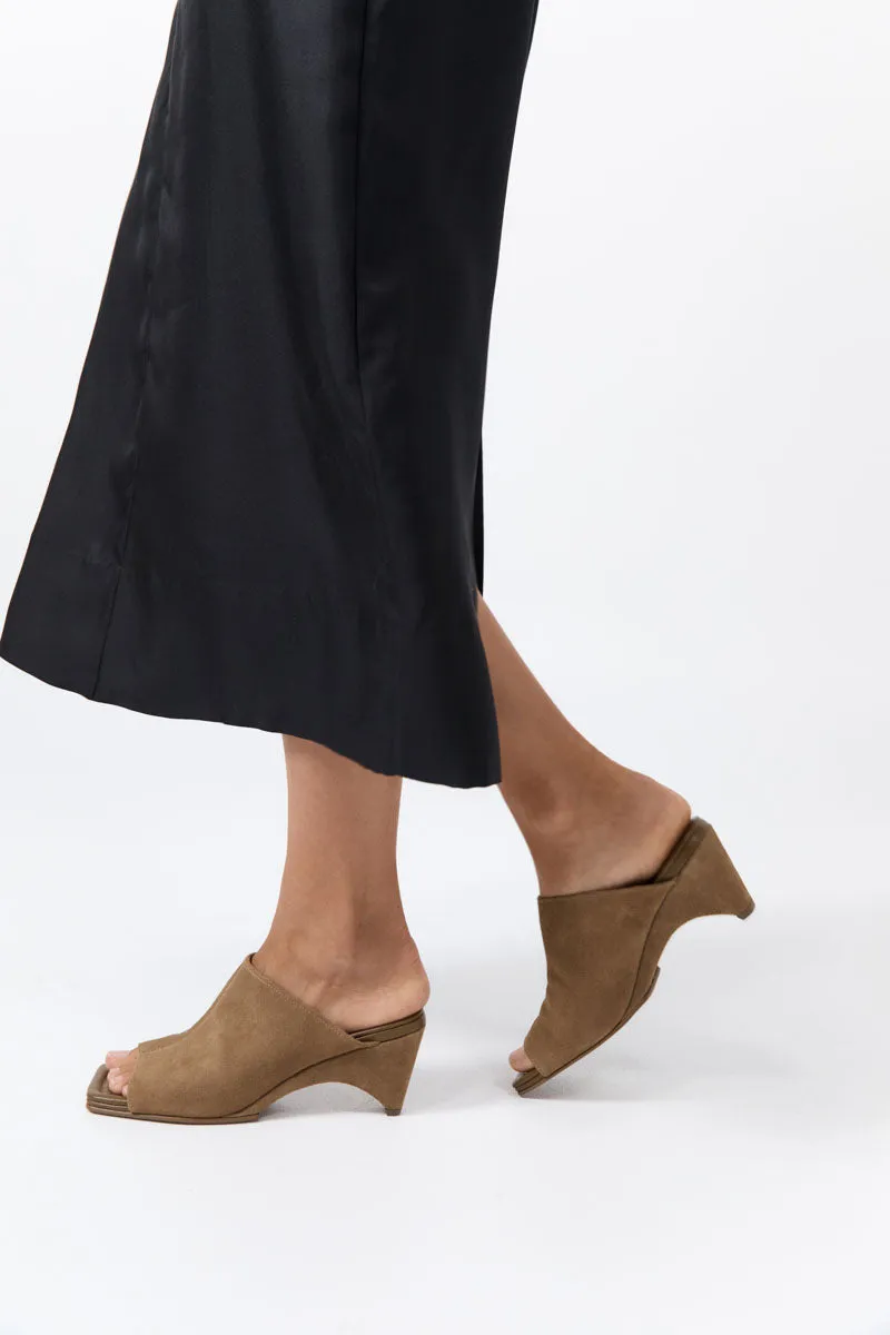 Suede Arc Wedge - Oak sold by St. Agni product image thumbnail 2