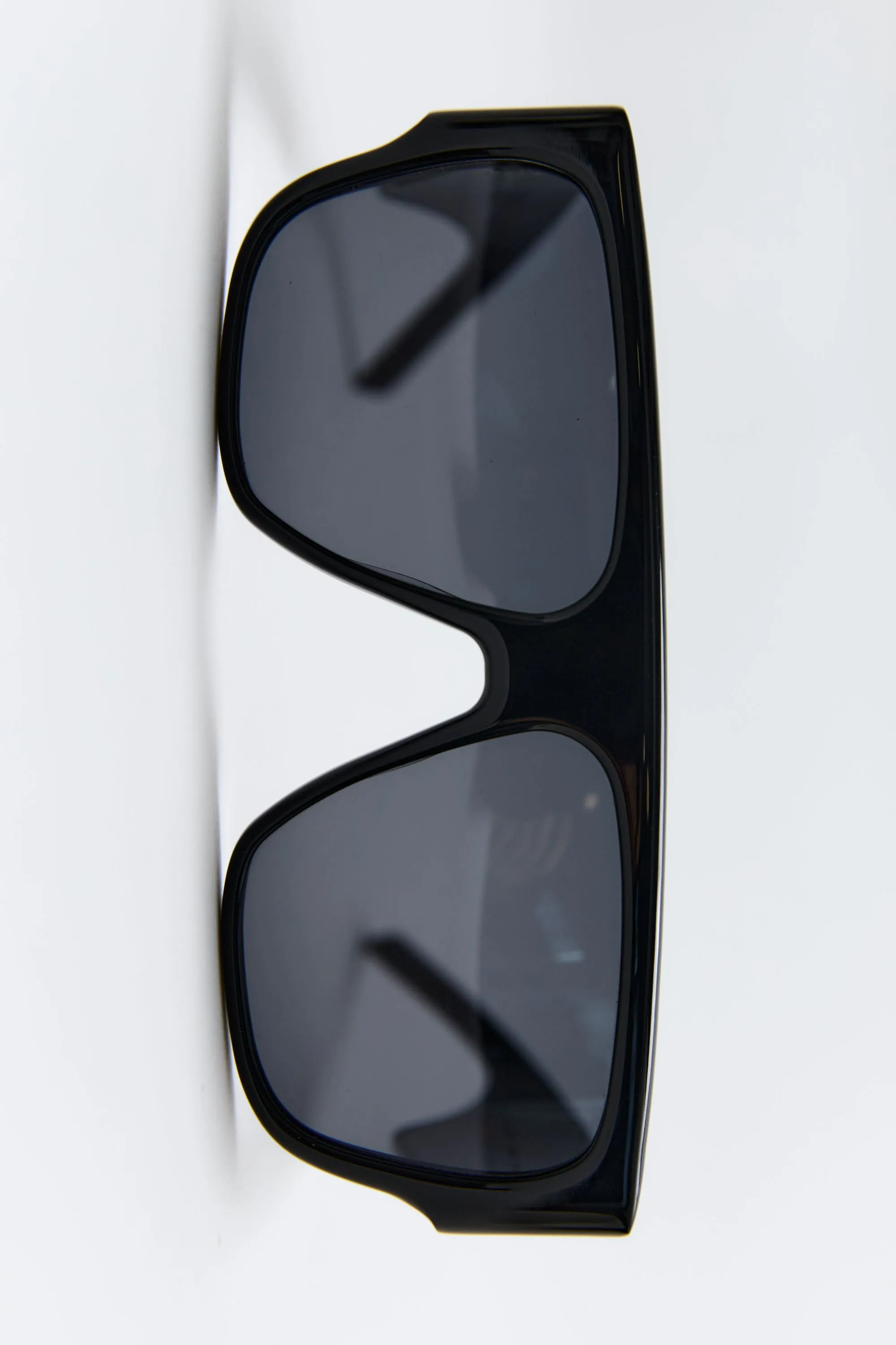 Linea Oversized Sunglasses - Black/Grey sold by St. Agni product image thumbnail 3
