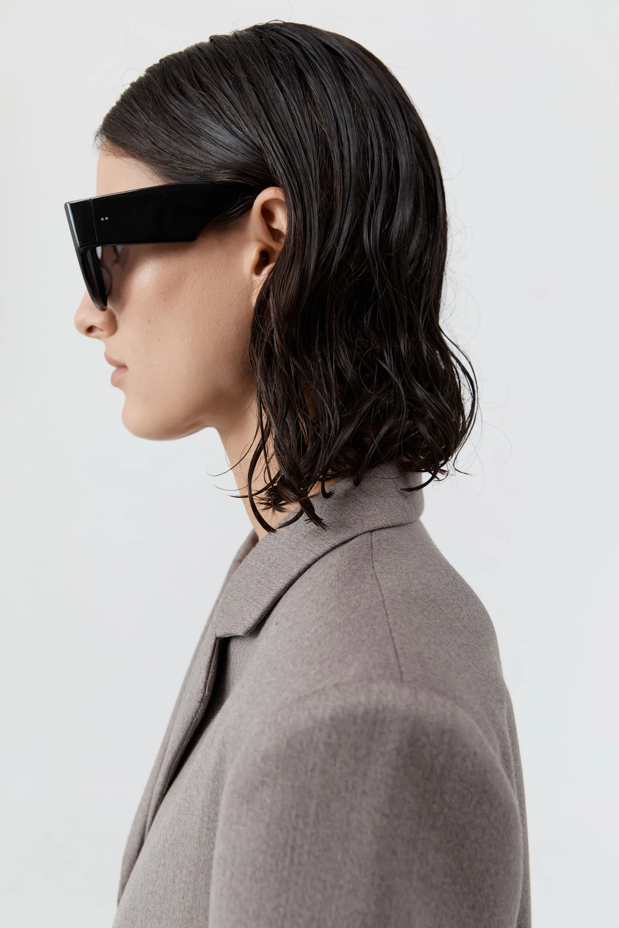 Linea Oversized Sunglasses - Black/Grey sold by St. Agni product image thumbnail 5